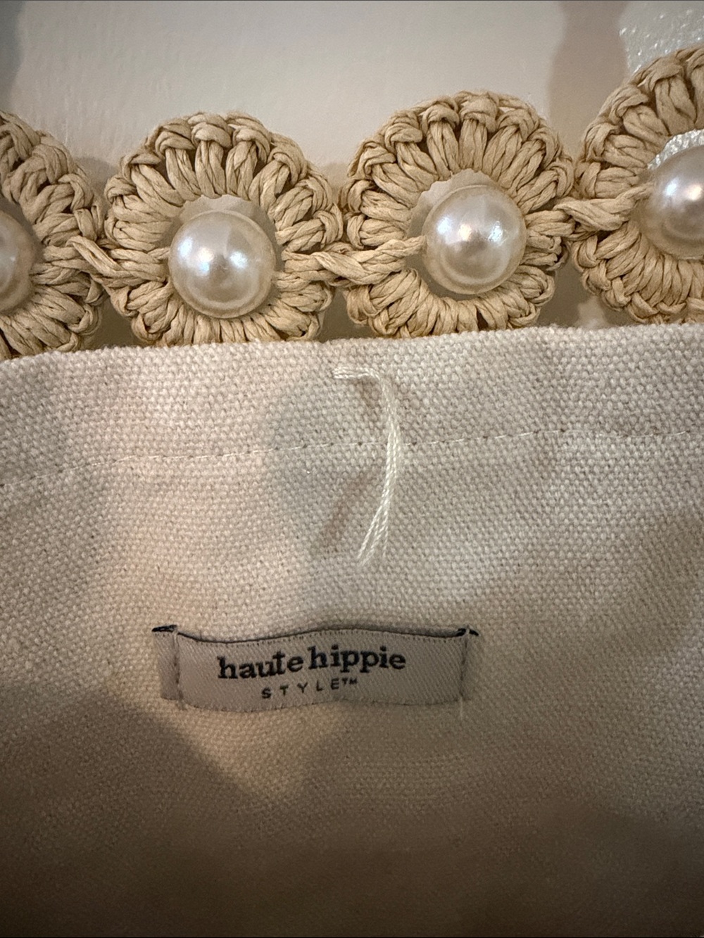 Straw and Pearl Tote Bag - Picture 2 of 3